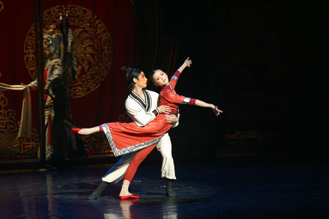 Wang Qimin ocg Li Jun i Den röda lyktan. Fotograf Holger Badekow